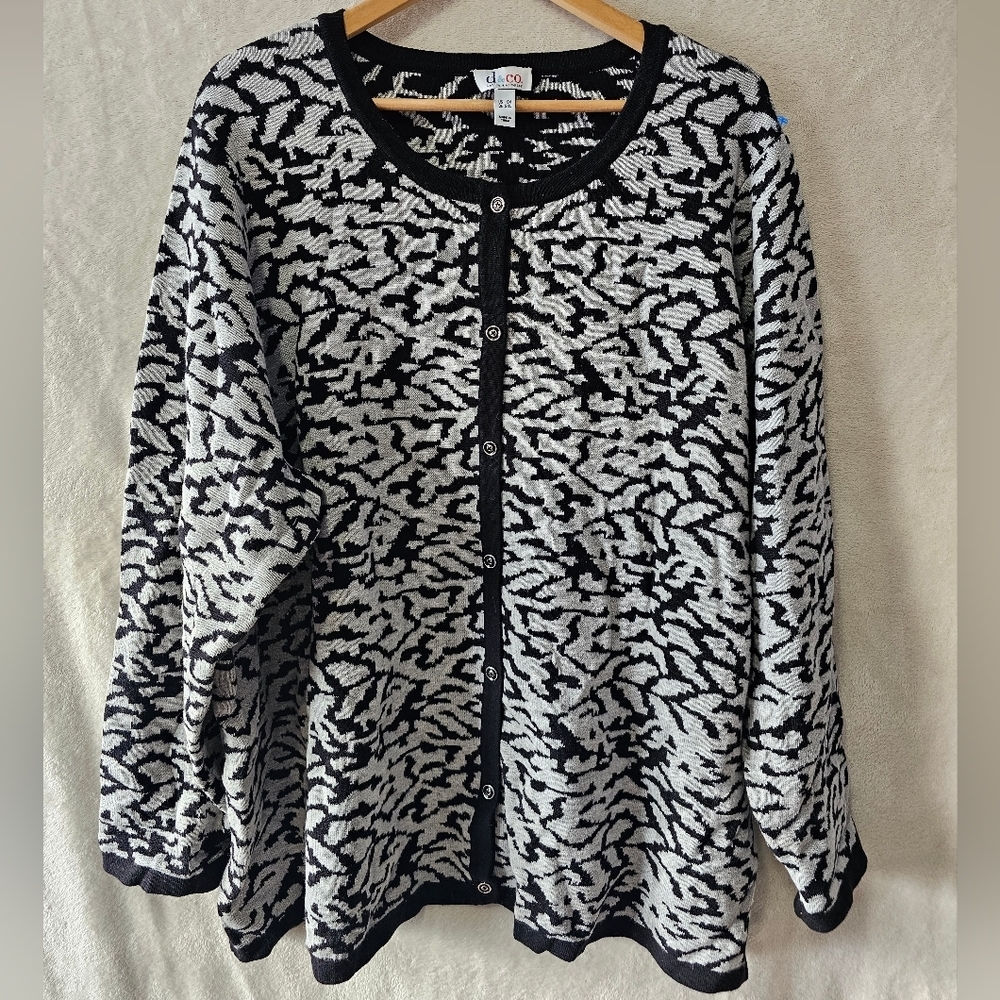 Denim & Co Black & Gray Patterned knit button up cardigan sweater 3X